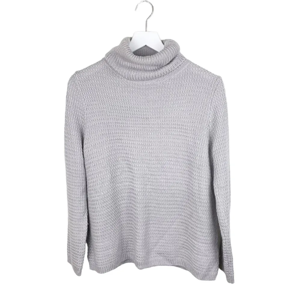 Lulus Cromwell Light Grey Waffle Knit Cozy Turtleneck Sweater Women's Size Small - Image 4