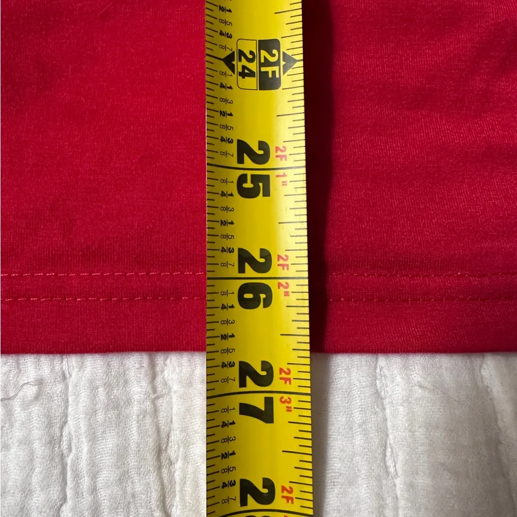 “In a World Where You Can Be Anything, Be Kind”shirt with pink lettering size XL Red - Image 5