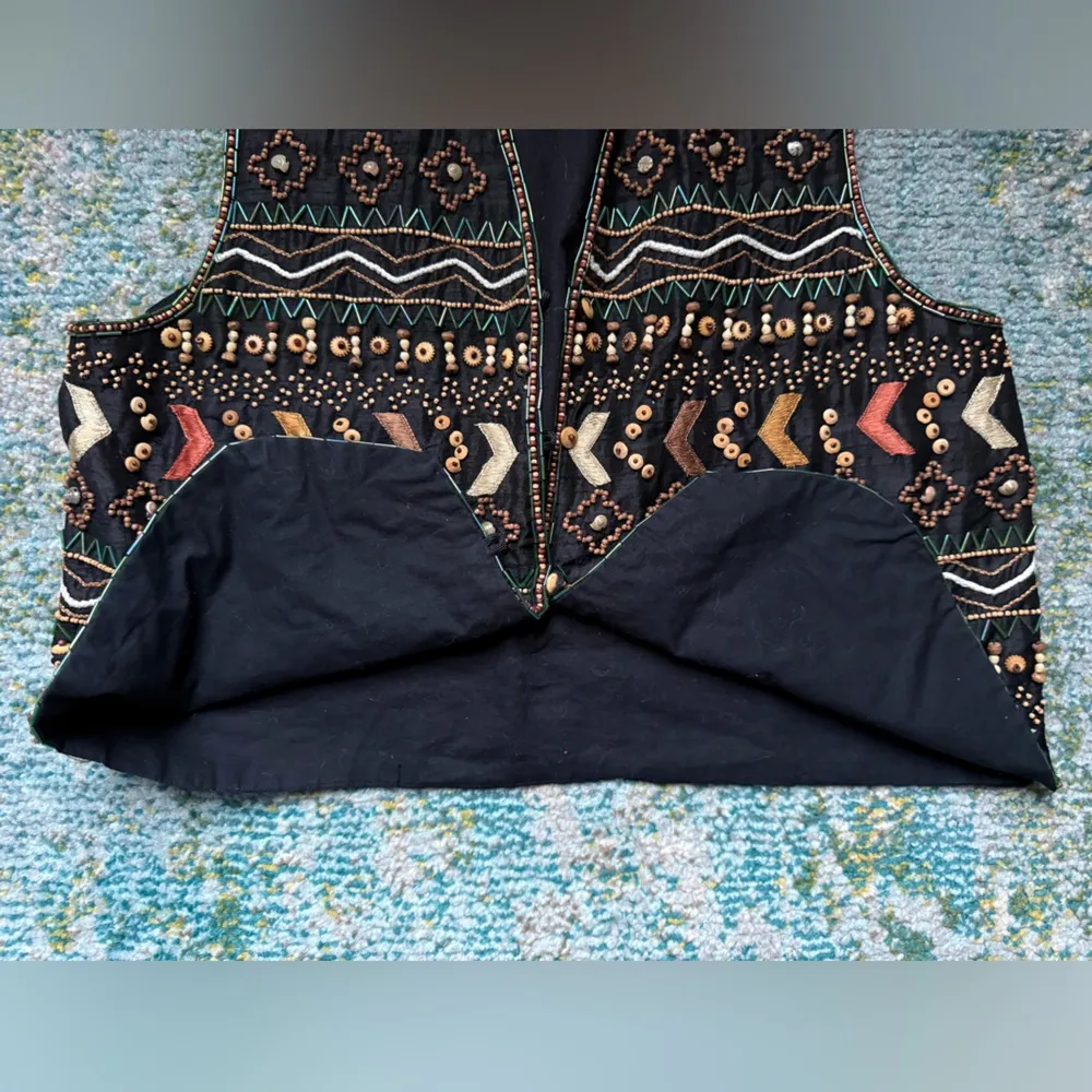 Vintage Rafaella Petites sequin beaded black silk vest, size medium - Image 7