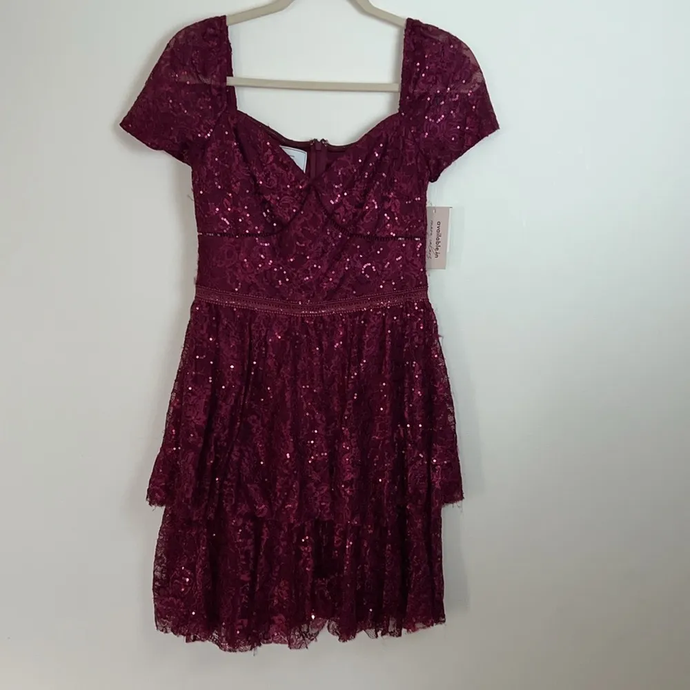 David’s bridal, Short sleeve illusion lace tiered ruffle dress NWT,4, burgundy - Image 6