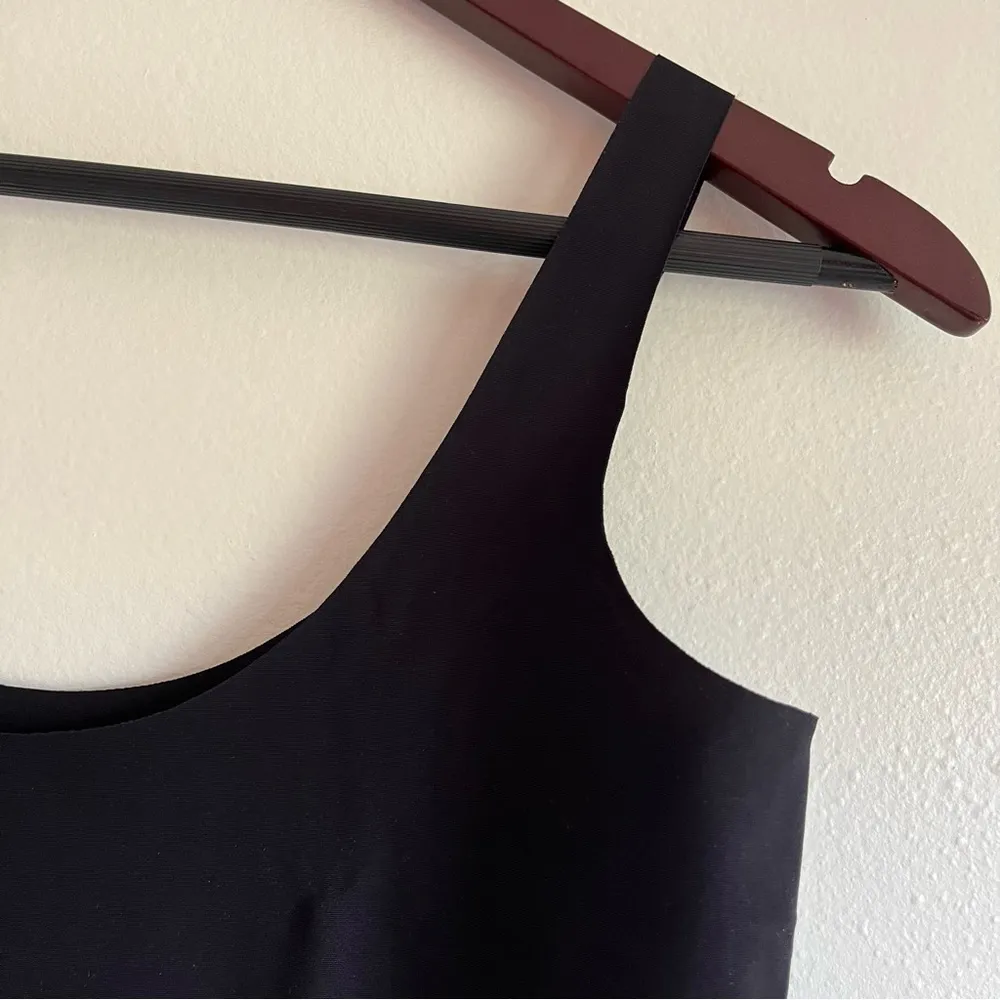 NWT Organic Basic’s Black Women's Invisible Tank Top Size Medium - Image 7