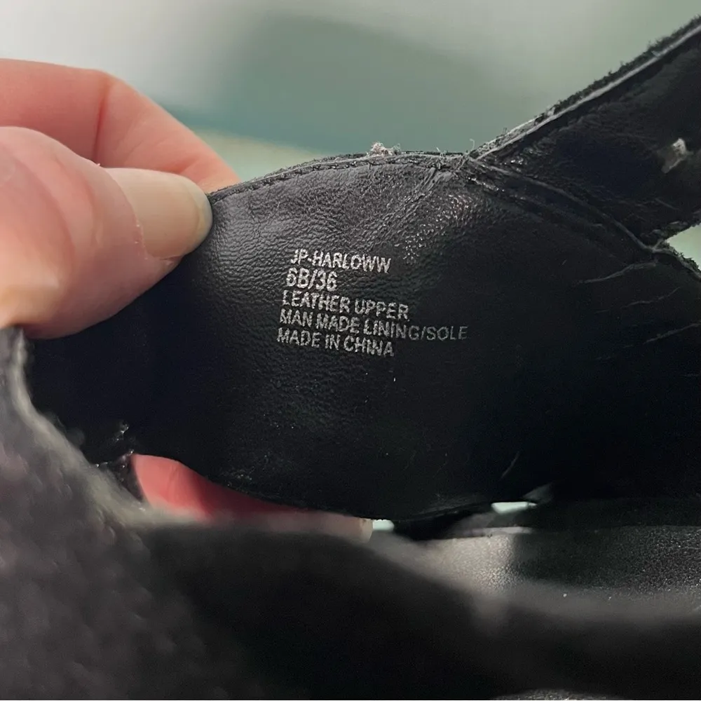 Jessica Simpson Block Heel Black Criss Cross Suede Sandals with Buckle Size 6 - Image 5