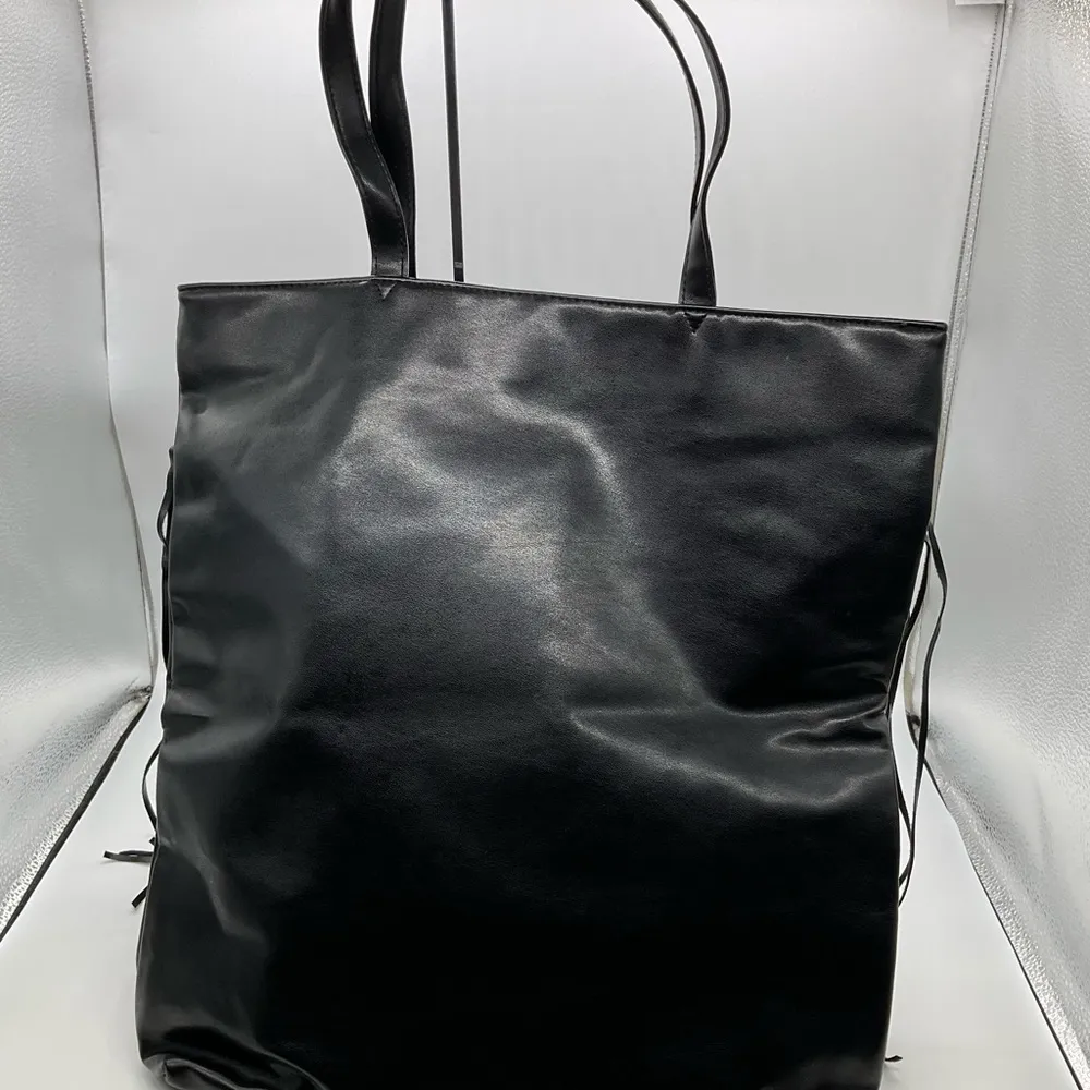 NWOT VICTORIAS SECRET FRINGE TOTE - Image 2