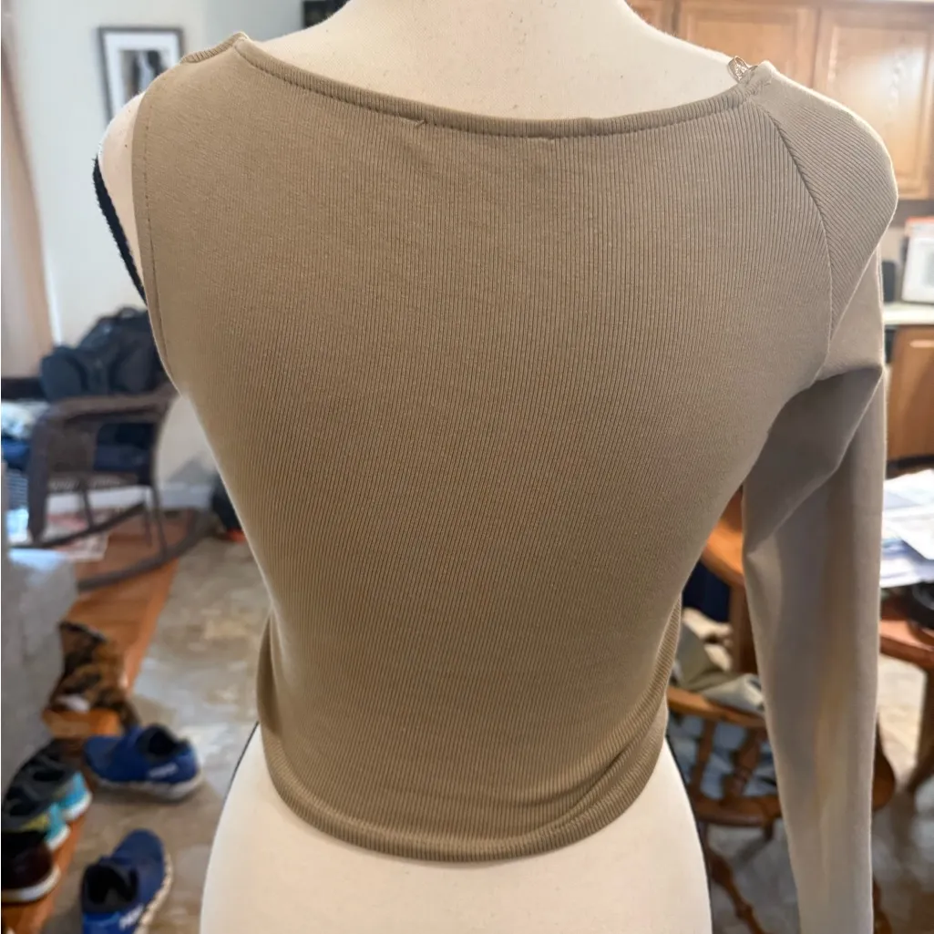 Zara | Asymmetrical tan crop top - Image 3