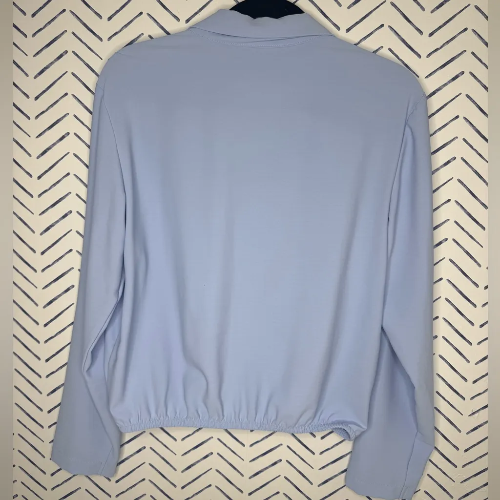 Express Powder Blue  Bubble Blouse Size Medium - Image 2