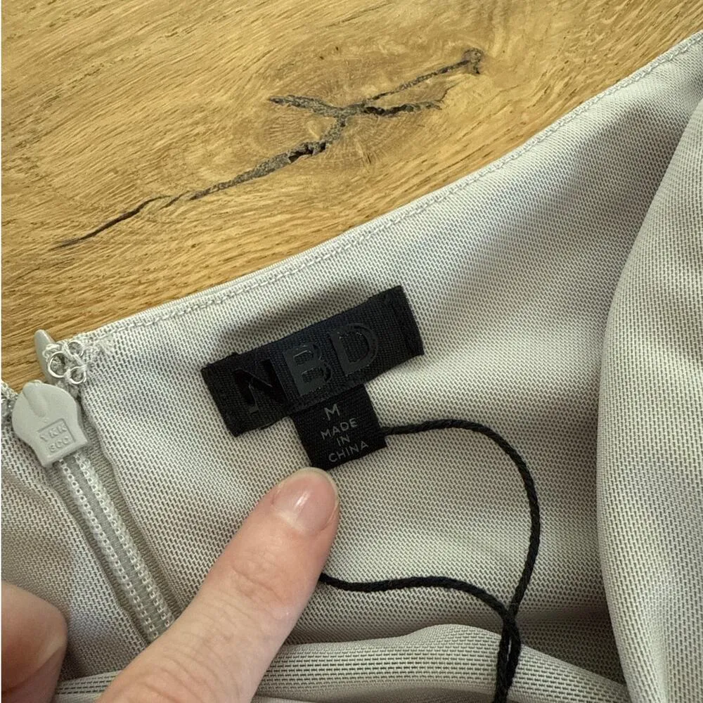 NBD  - Halena Thigh Slit Maxi Skirt in Silver Gray - Image 3