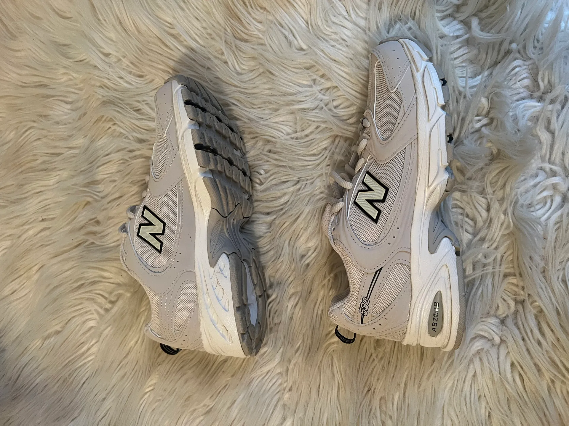 Cream Sneakers - Image 7