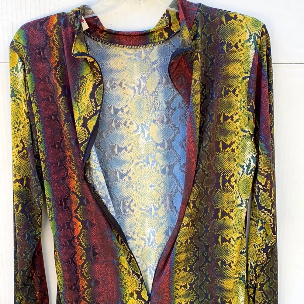 Blue Leopard Womens plus size 1X colorful snake print long sleeve romper Multiple - Image 5