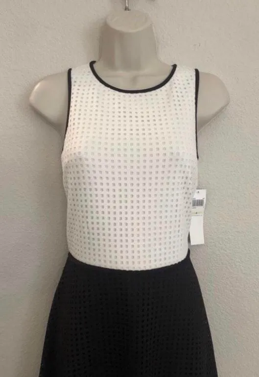 NWT  black & white mesh dress. Sz 4 - Image 3