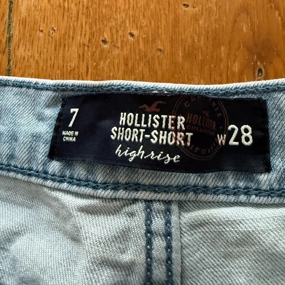 Hollister High Rise Short-Short - Image 3