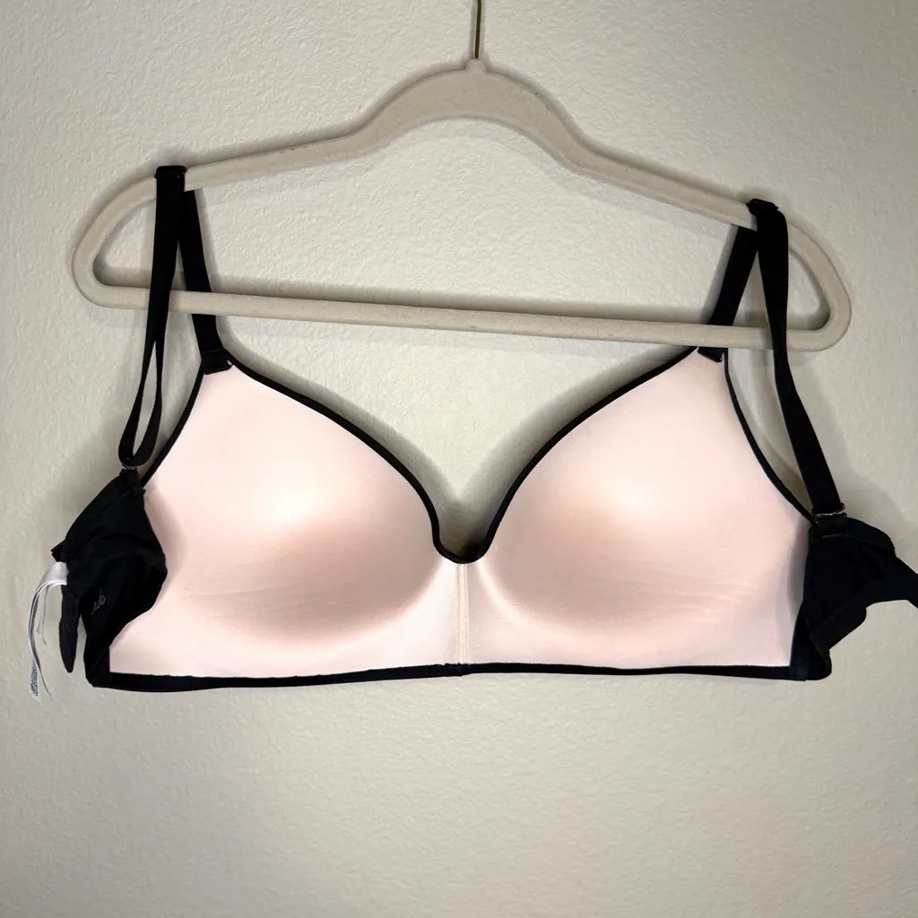 VS Pink Women's 36DD Wear Everywhere Push-Up Wireless Bra Black Casual Comfort - Image 7