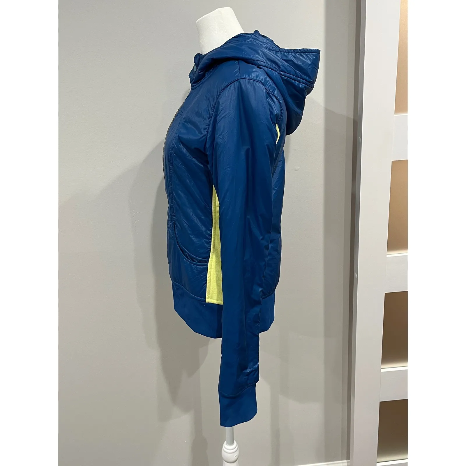 Lululemon Athletica Womens Uba Hoodie Jacket Beaming Blue Clarity Yellow Size 6 - Image 5