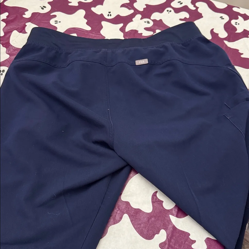 Figs scrub pants size L/P - Image 9