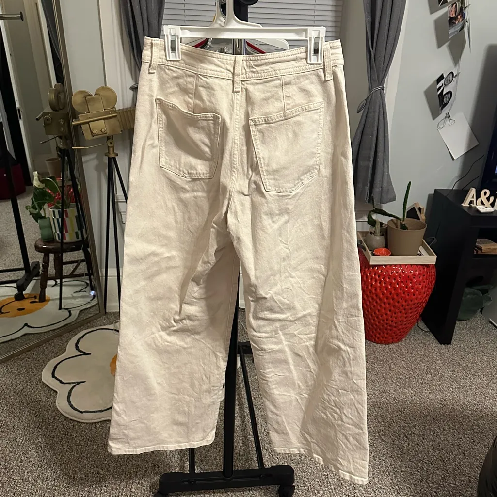 Universal Thread Beige Trousers - Image 3