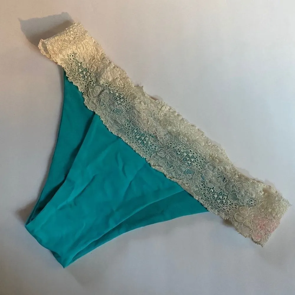 Beach Bunny Lady Lace Bikini Bottom AS is - Image 8