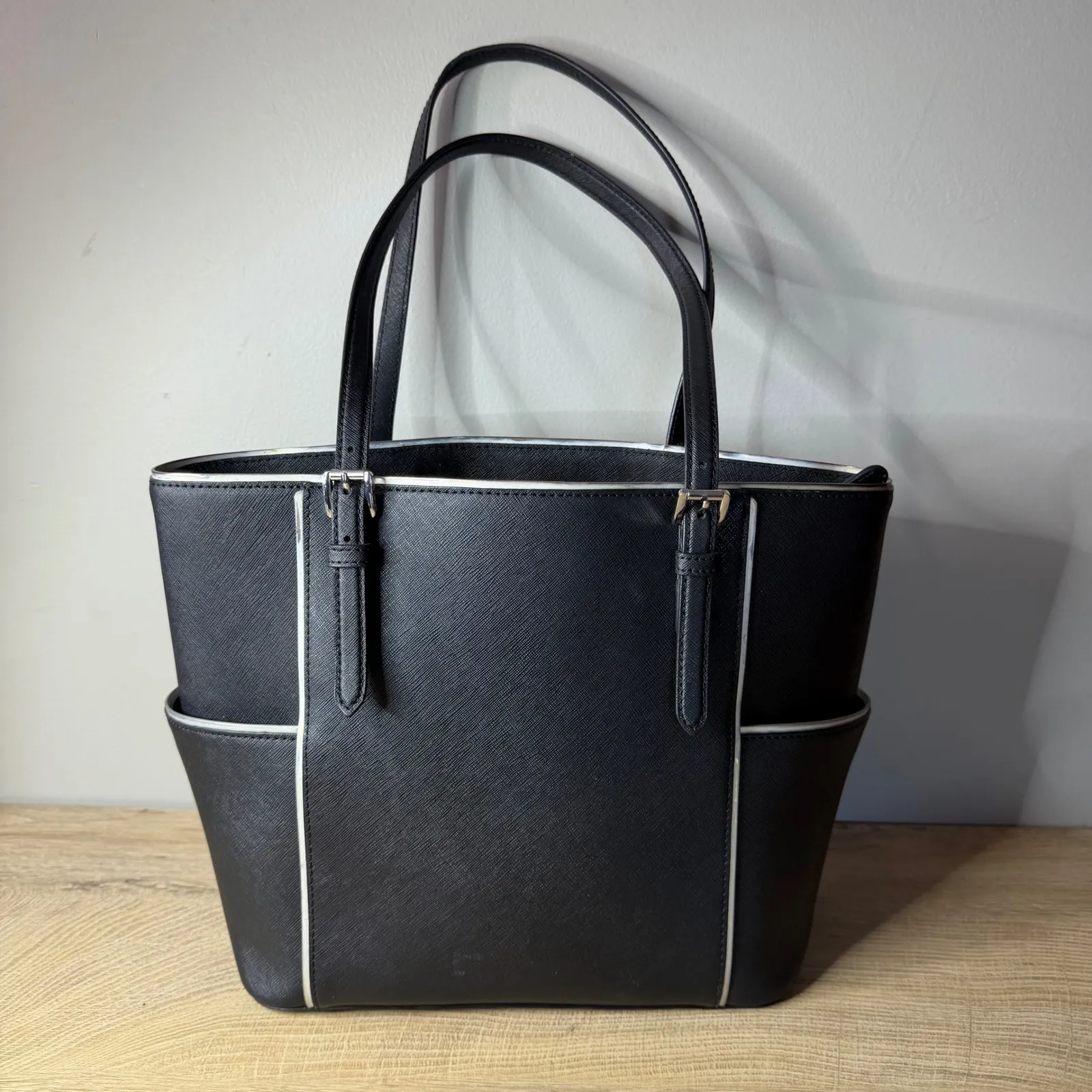 Michael Kors Jet Set Bag Black White Tote Saffiano Leather Purse Shoulder Bag - Image 3