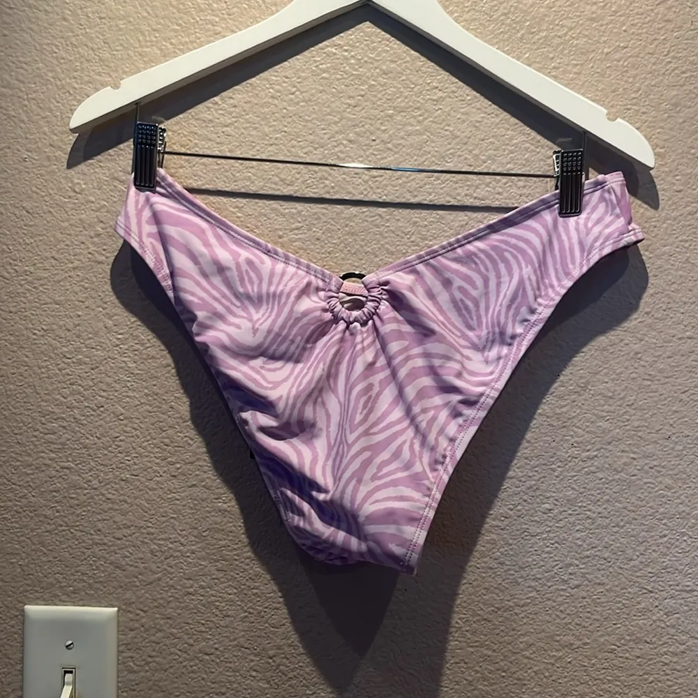 New Kendall & Kylie Women’s Purple Zebra Animal Print Bikini Bottoms Size XL NWT - Image 6