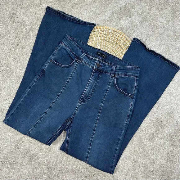 Universal Standard Mariah Bootcut Jeans Front Seam High Rise Indigo Ink Blue 10 - Image 1