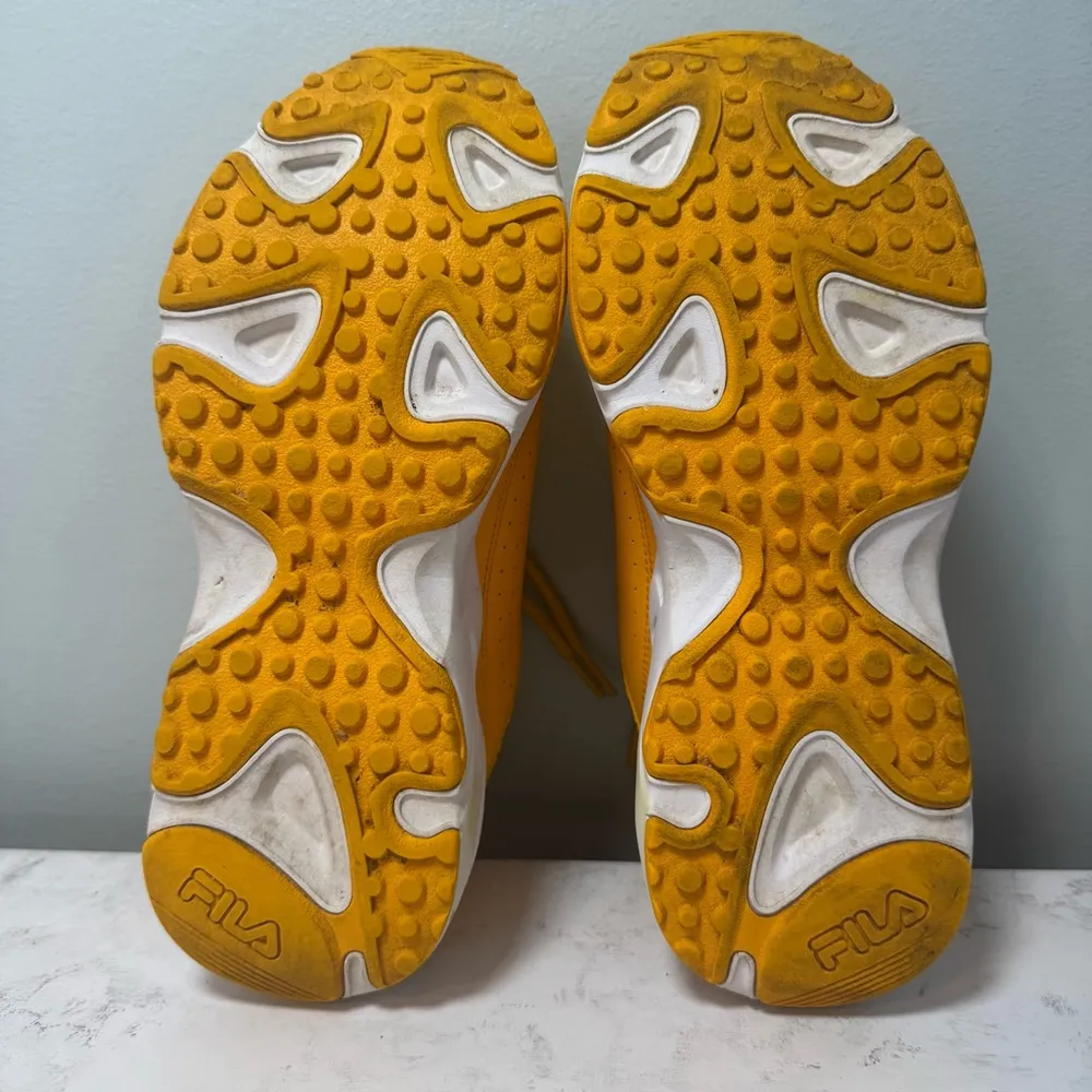 Women's Fila Disruptor II X Ray Tracer Sneakers Size 7.5 Canary Yellow - Image 7