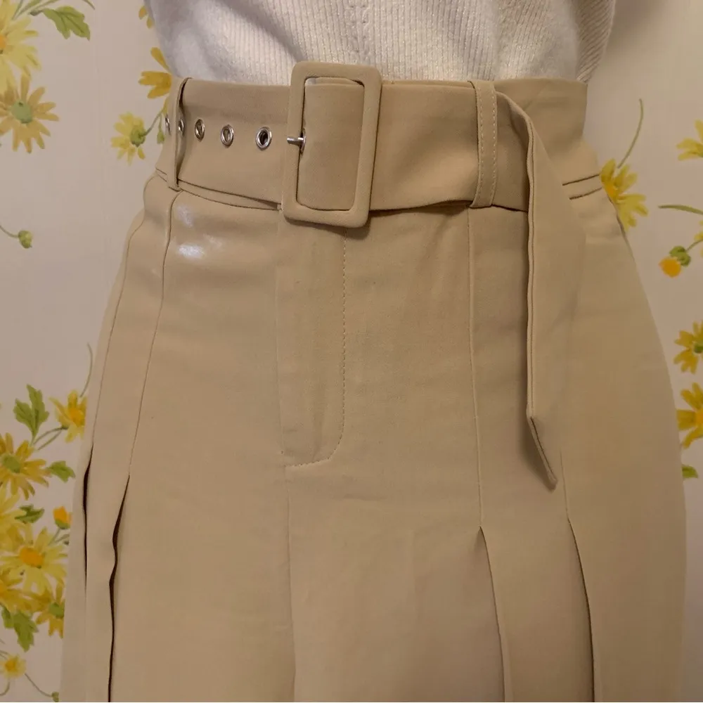 NWT High waist flowy wide leg belted culotte pants size L Tan Size L - Image 5