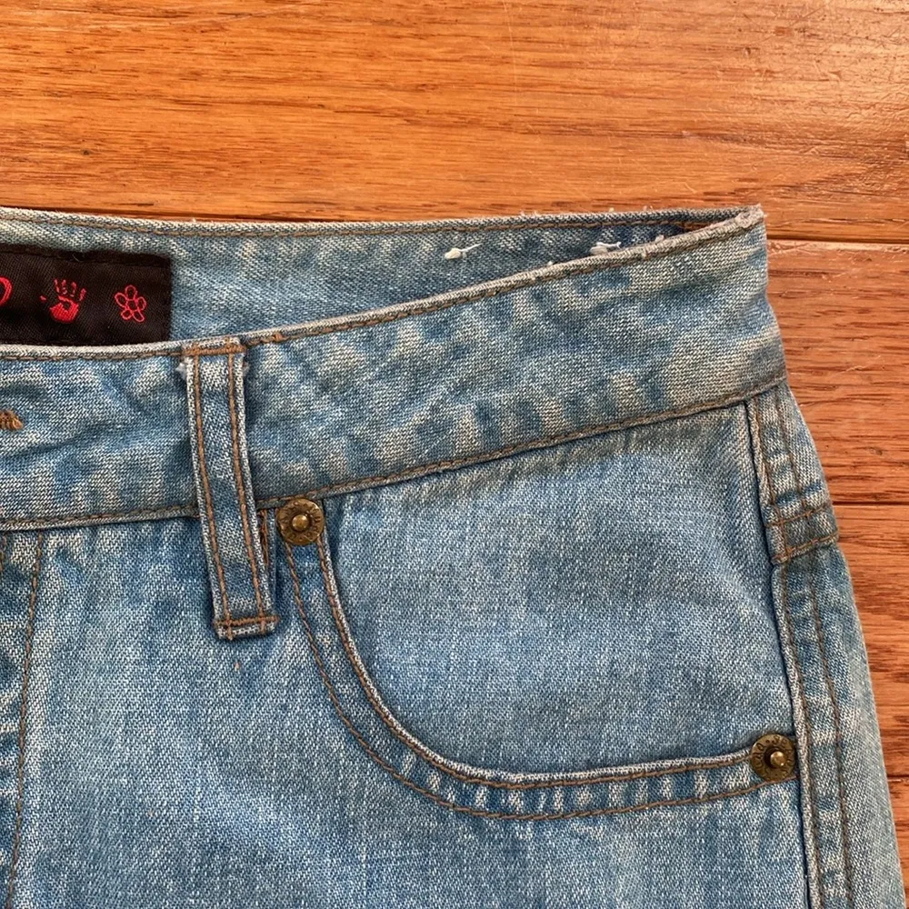 Light wash blue two toned jean Mudd vintage skirt - Image 4