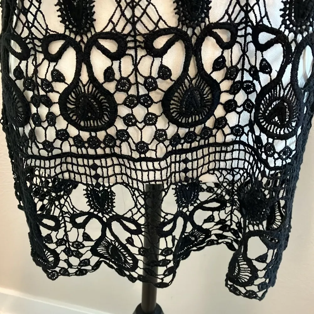 Simple Irresistible black crochet top NWOT 122 Size M - Image 3