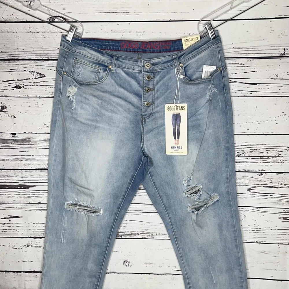 Gogo Jeans NWT Size 20 Light Blue Wash Distressed High Rise Ankle Denim Jeans - Image 2