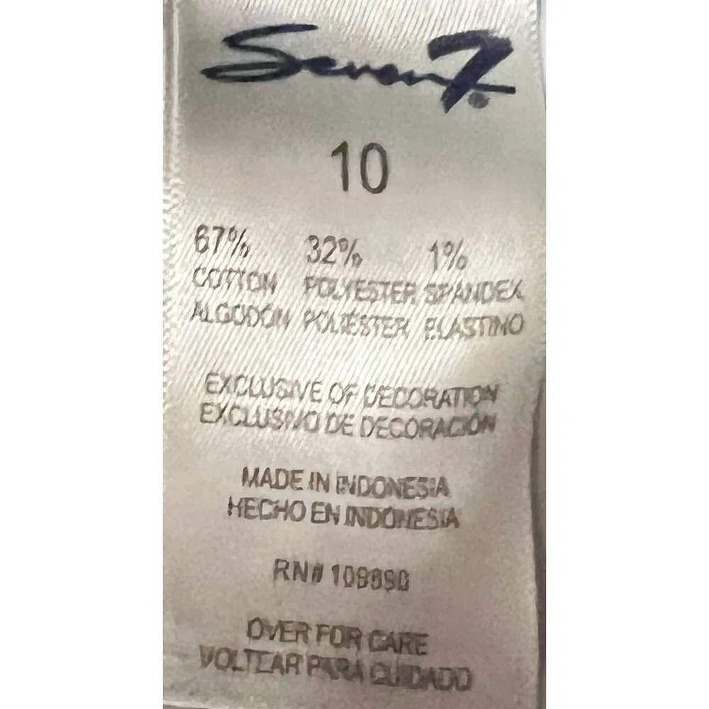 Seven7 Women's Jean Shorts Size 10 2 1/2" Inseam‎ x 15 1/2" Waist x 10" Rise - Image 4