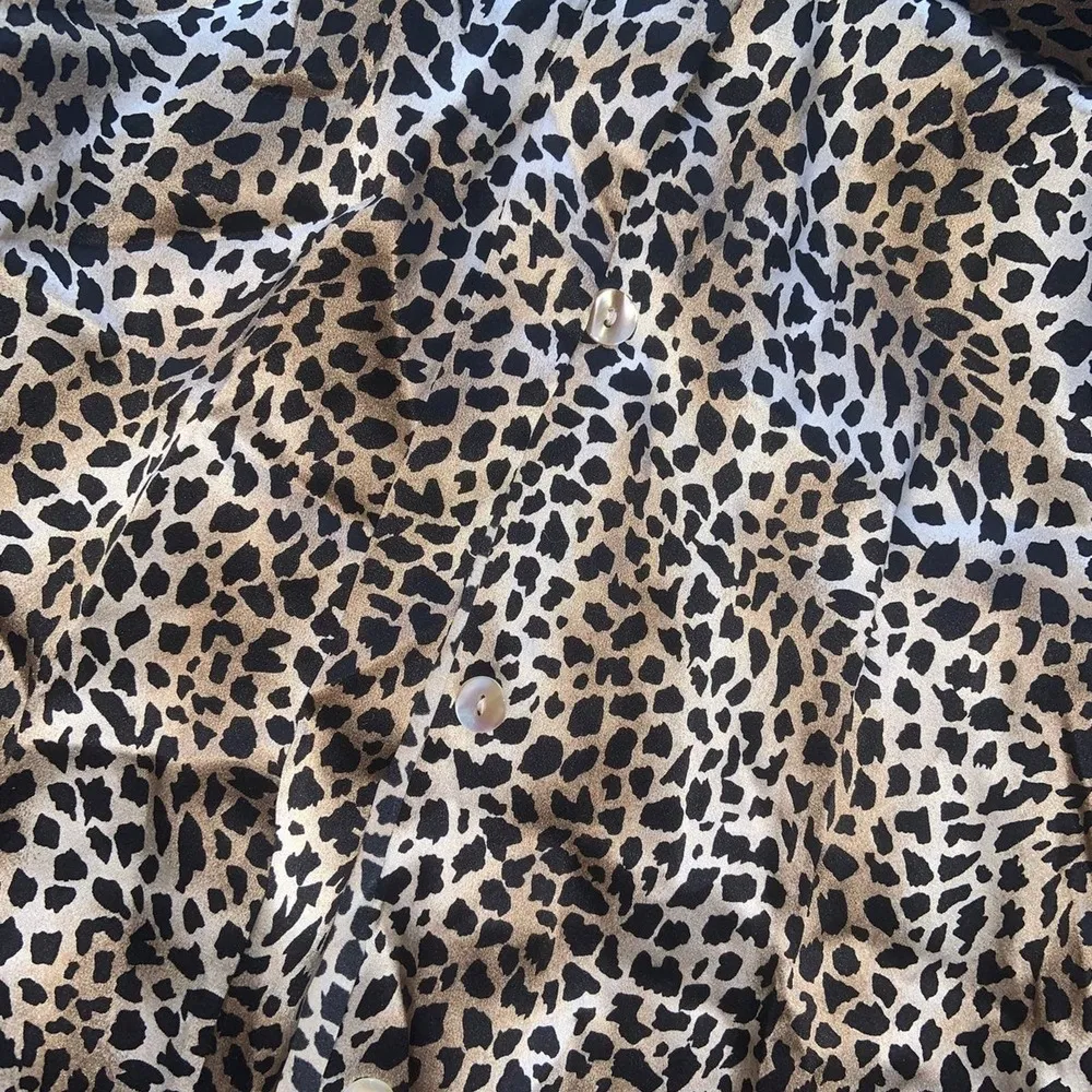 90s silk button up boho classic top leopard spring - Image 2