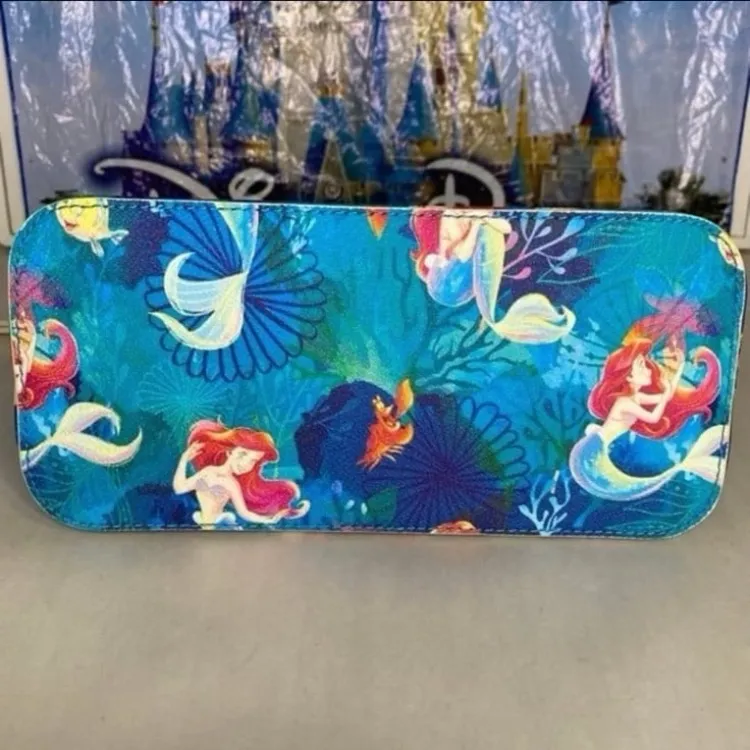 Disney parks x Dooney & Bourke little mermaid Princess Ariel watercolor purse - Image 7