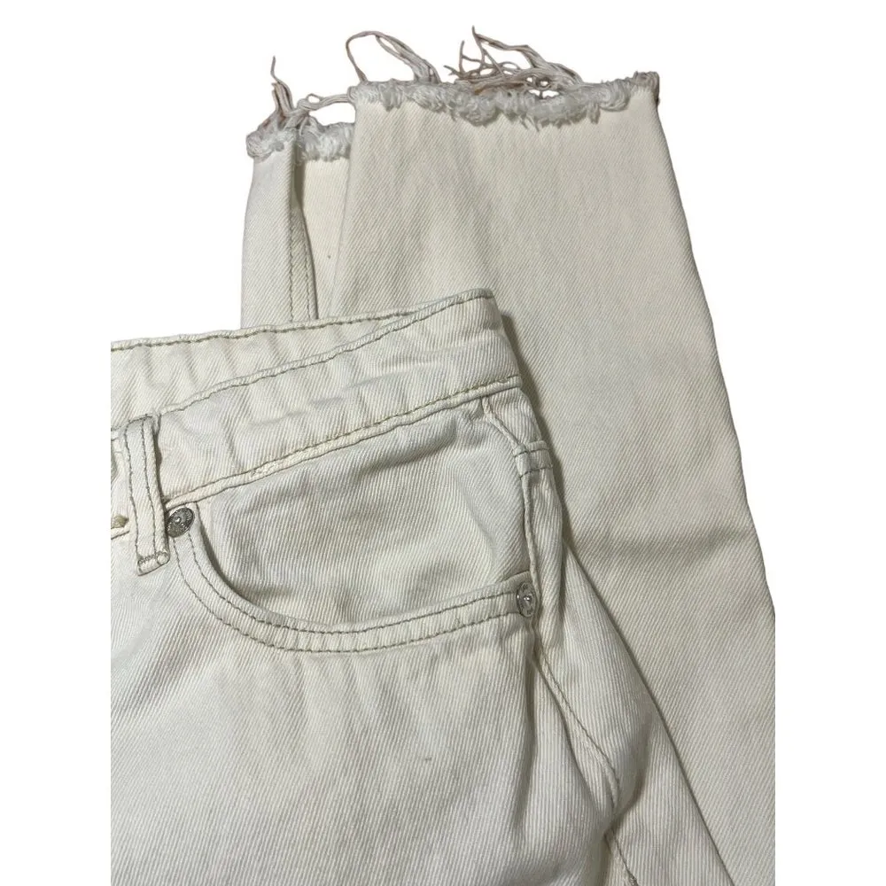 ZARA  White Ankle Denim Jeans Raw Hem Button Fly Size 8 - Image 3