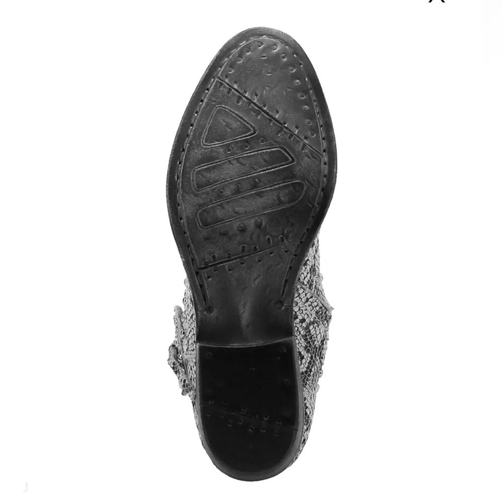 Dingo Clementine Leather Ankle Boots - Image 13