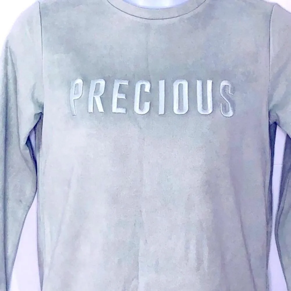 max Crew Neck Faux Suede Textured PRECIOUS Embroidered Sweatshirt size Medium Green - Image 9