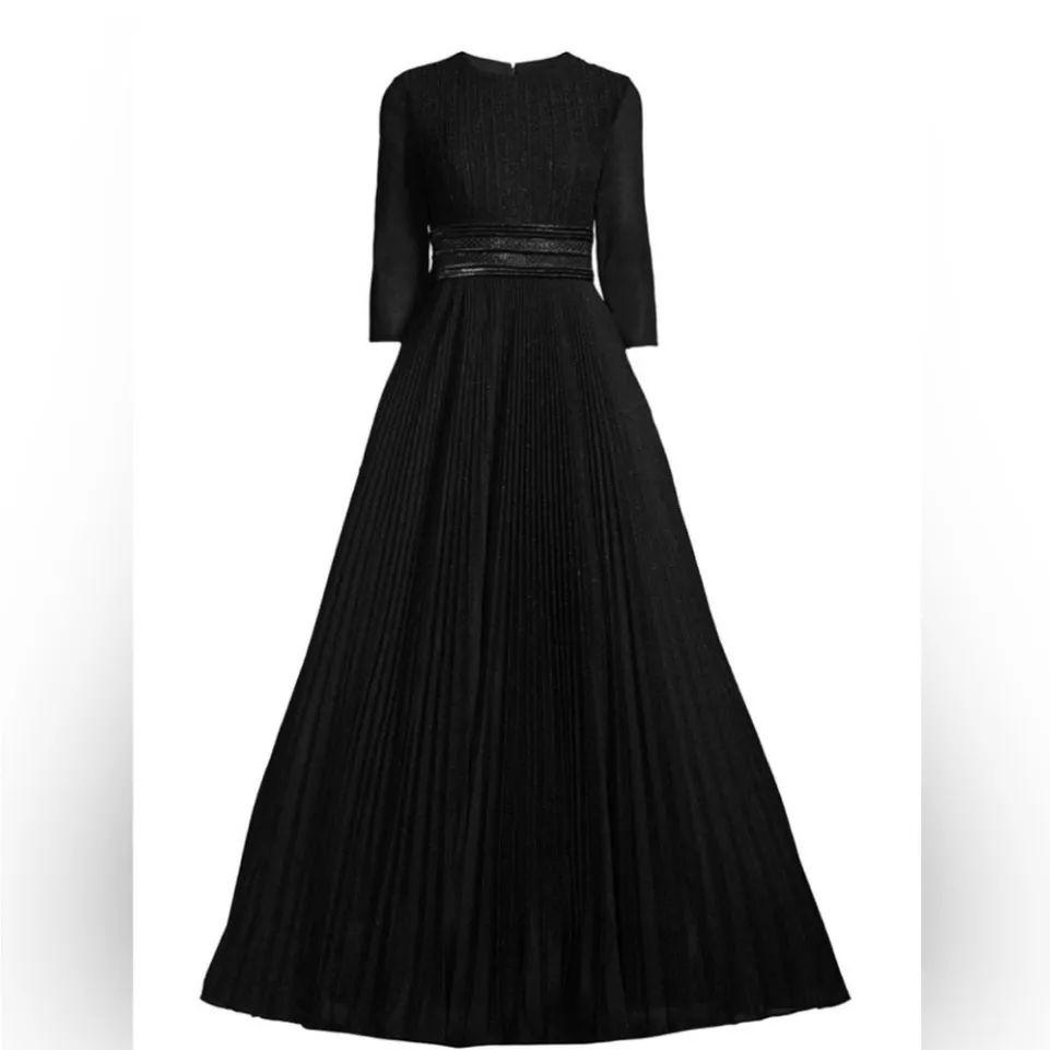 NWT Mac Duggal Shimmering
Pleated‎ A-Line Black Ballgown 30700 Black Size 6 $498 - Image 4
