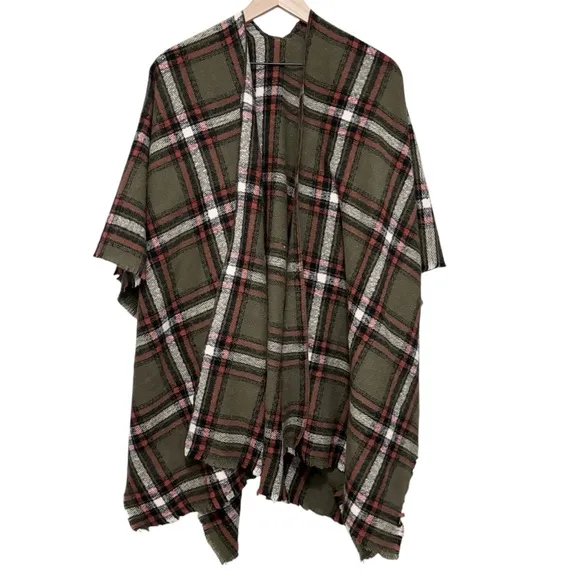 Women's Old Navy green plaid poncho blanket shawl one size - Image 2