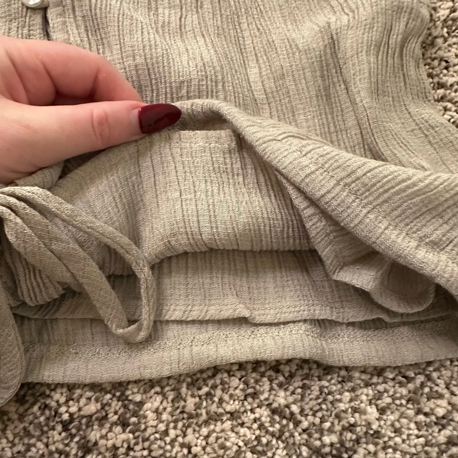 Lulus light sage green sleeveless button front crop tank top size M - Image 6