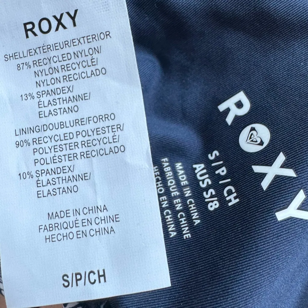 NWT Roxy Floral Bikini Top -‎ Small - Blue & White - Image 3