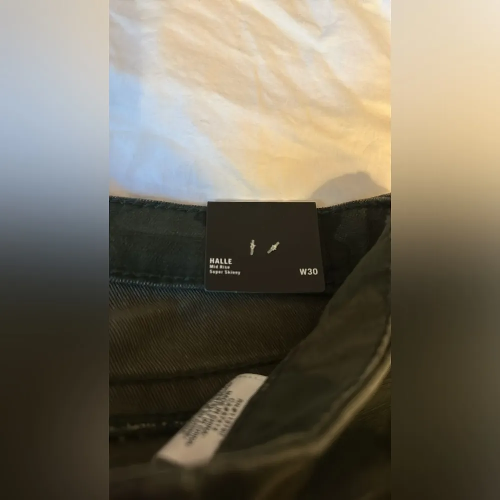 NWT True religion camo HALLE midrise super skinny Jeans - Image 6