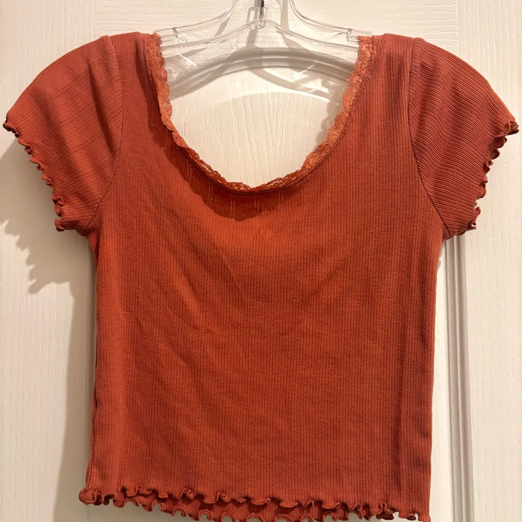 Women's Light Pink Lace Trim Crop Top Sz S - Image 4