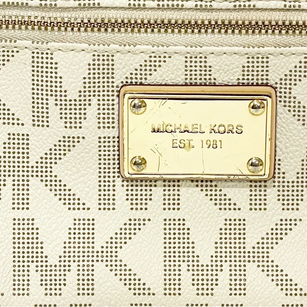 MICHAEL KORS MK Beige Jet Set Purse Zip Clutch Wristlet Wallet Handbag - Image 2