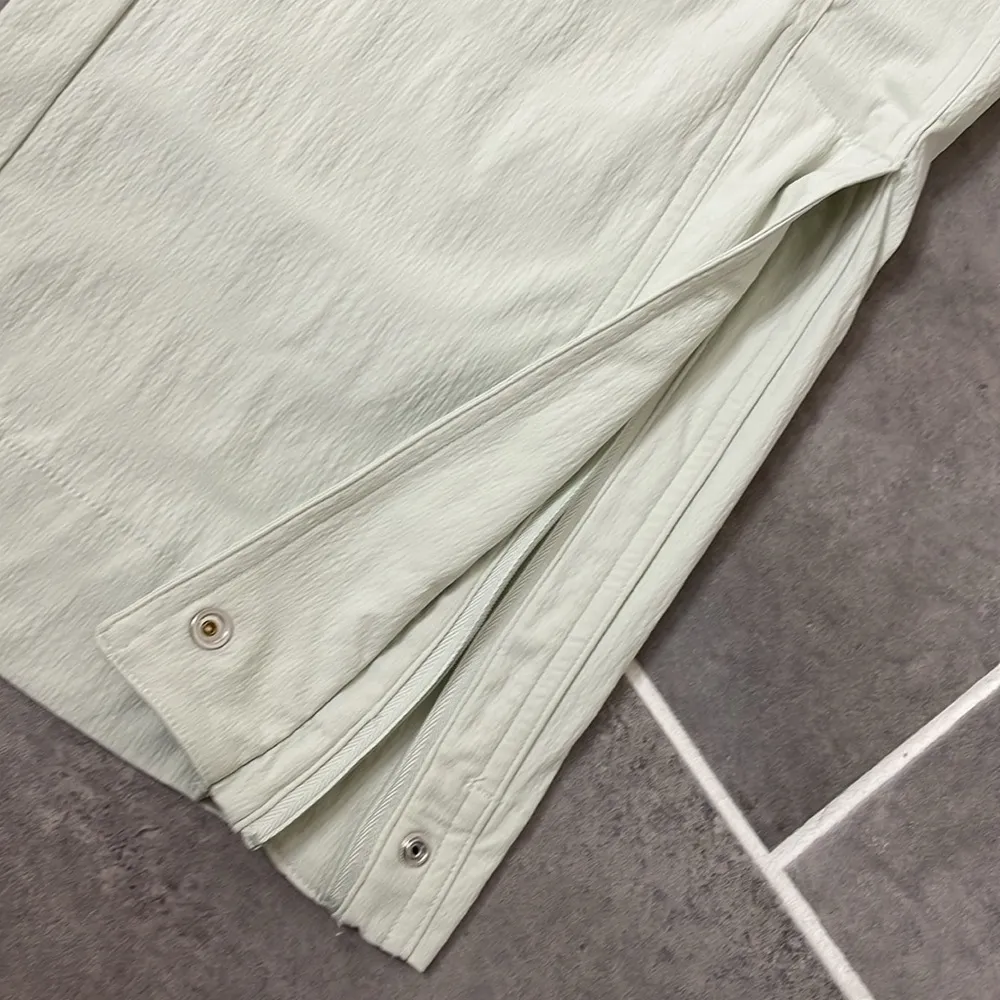 Athleta Trekkie High Rise Parachute Pant in Celadon Tint Green size 6 - Image 8