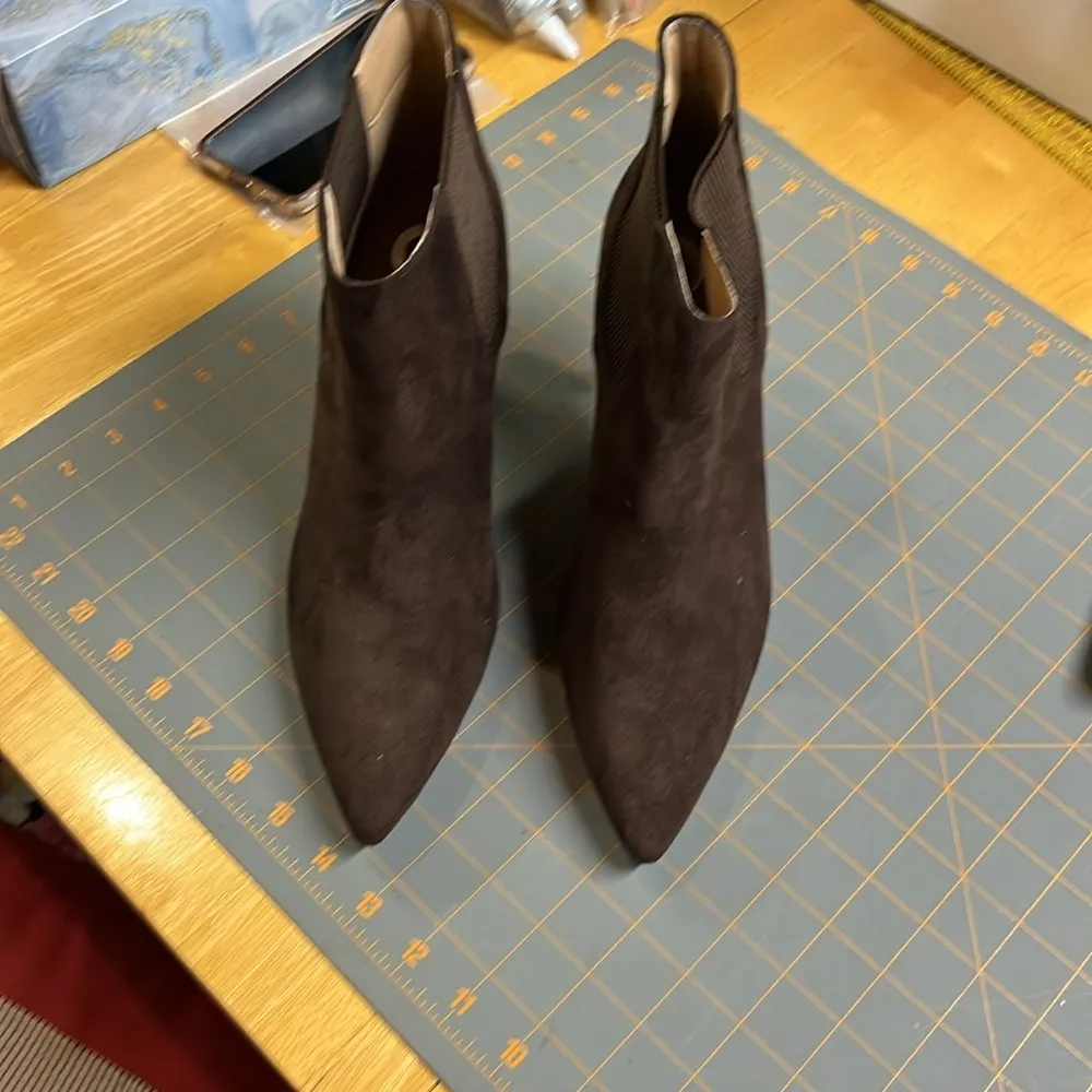 Target The Comfort Foam Heeled Boot - Image 5