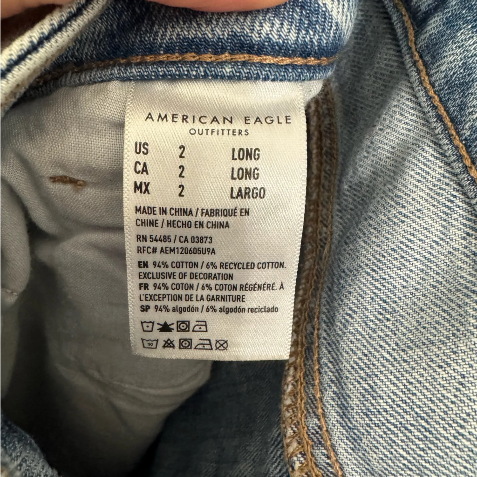 American Eagle Highest Rise Mom Jean Size 2 Long Tall - Image 6