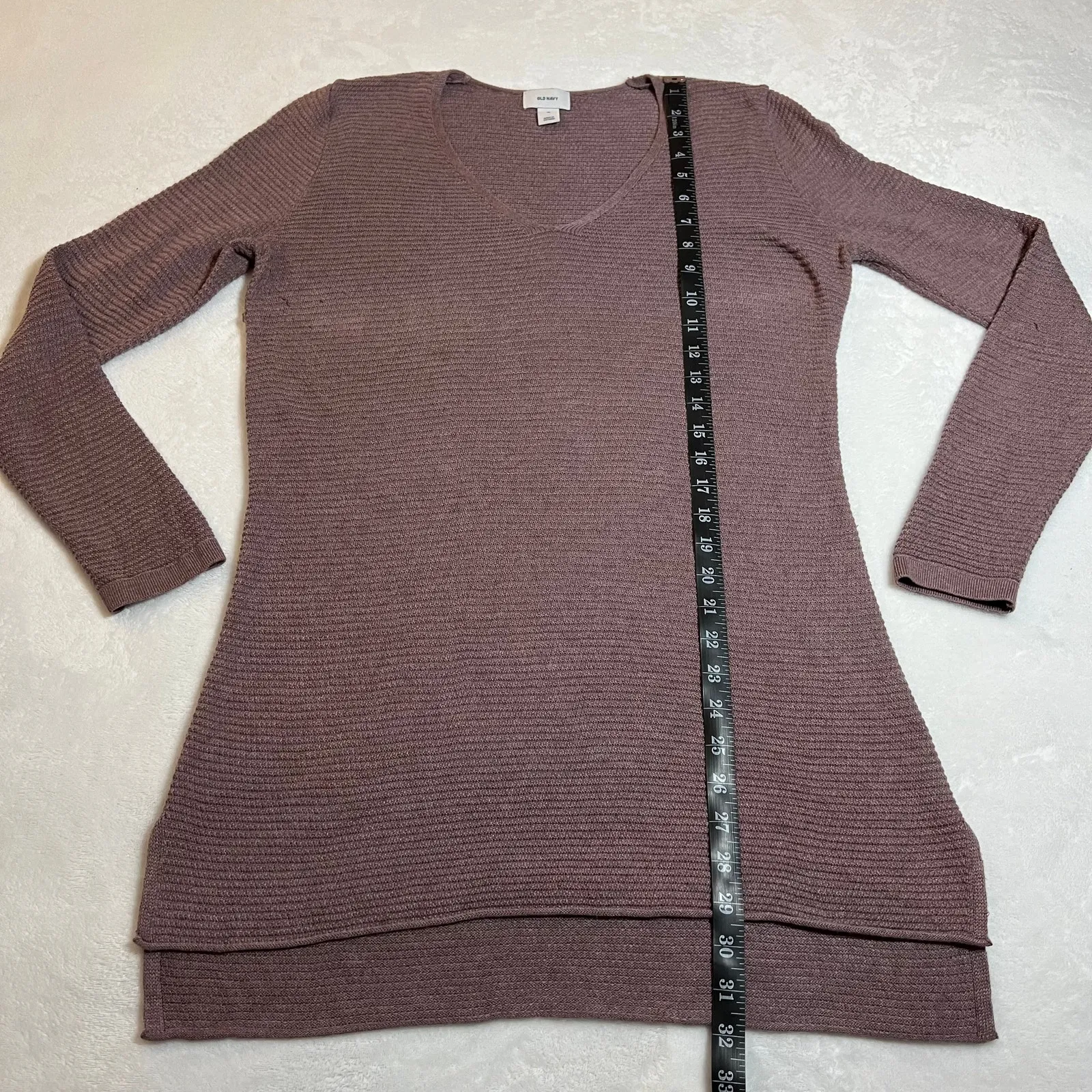 Old Navy Textured V-Neck Tunic Sweater Size Medium Casual Layers Effortless - Image 8