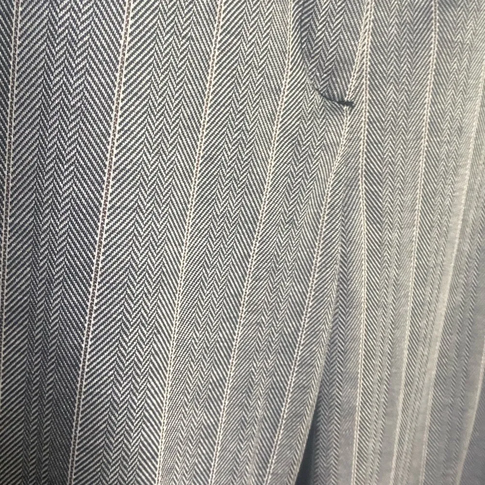 NWT Women’s Gray Stripped Trousers Stretch Straight Ankle Ponte Pants Size 20 - Image 5