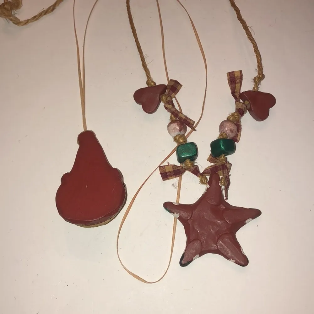Lot of 2 Christmas Santa Holiday Chunky Fun Retro Necklaces - Image 6