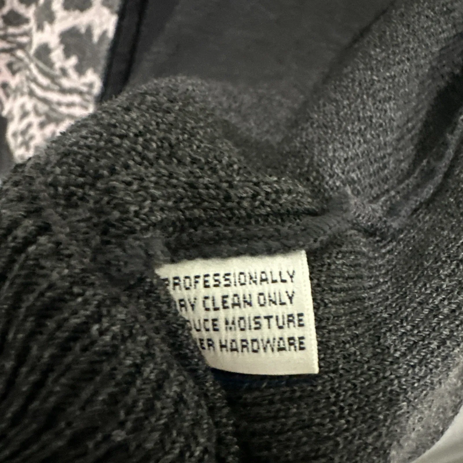 St John Collection Knits Sweater Jacket Size 10 pink leopard print black sleeves - Image 11