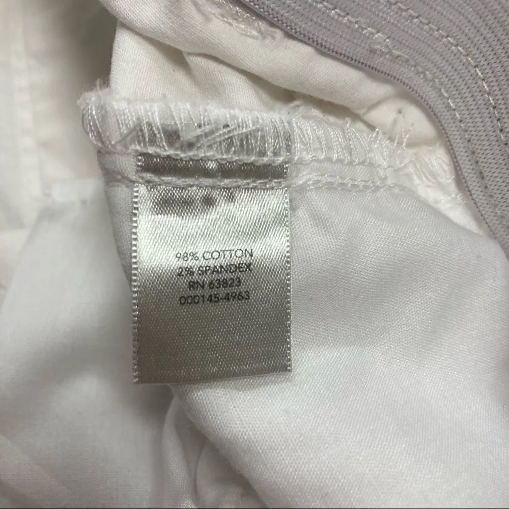 CHRISTOPHER & BANKS Women’s White Jean Capri’s, Size 12, Belt loops, 5 pockets - Image 6