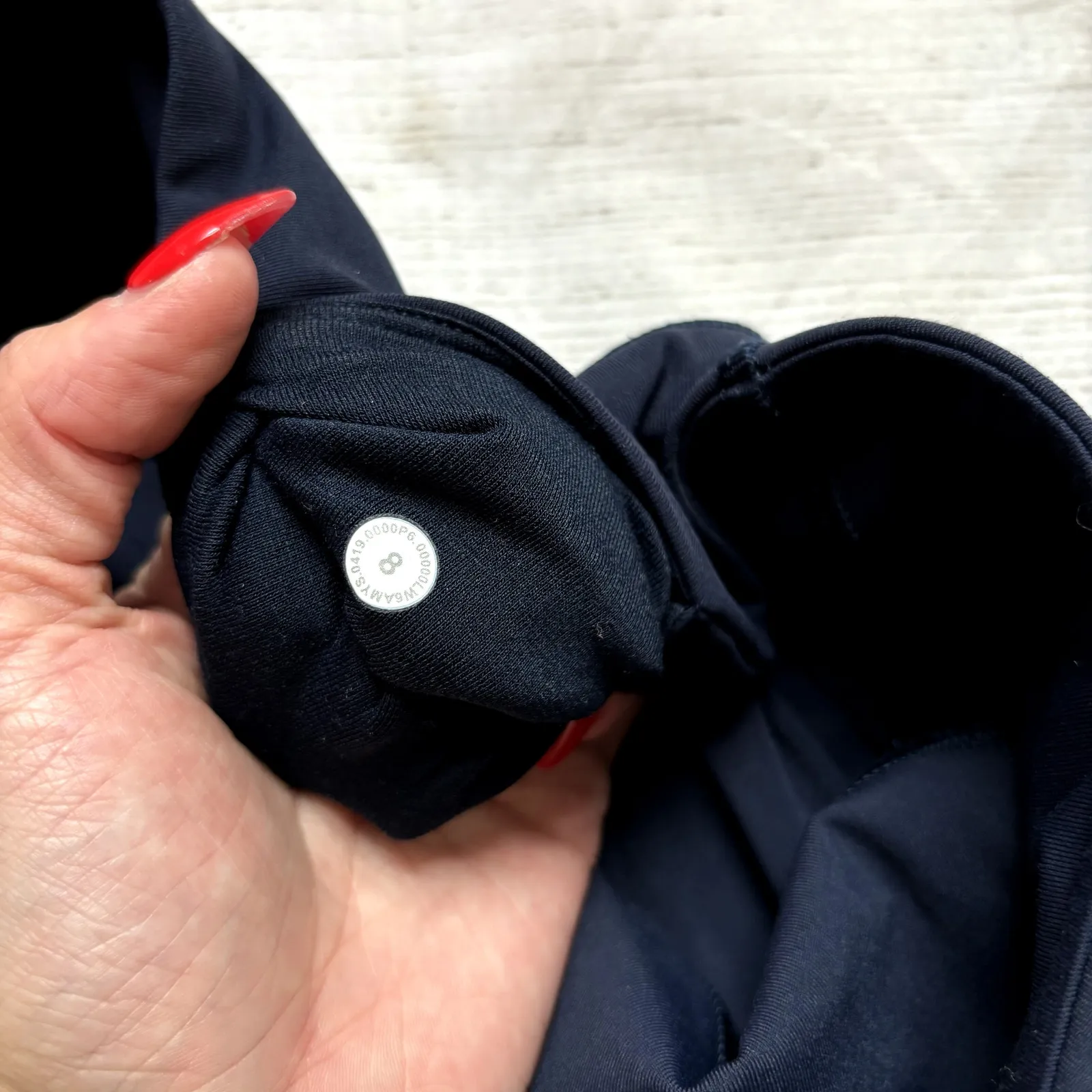 Lululemon All The Right Places Crop Legging 23" Women Size 8 Navy - Image 4