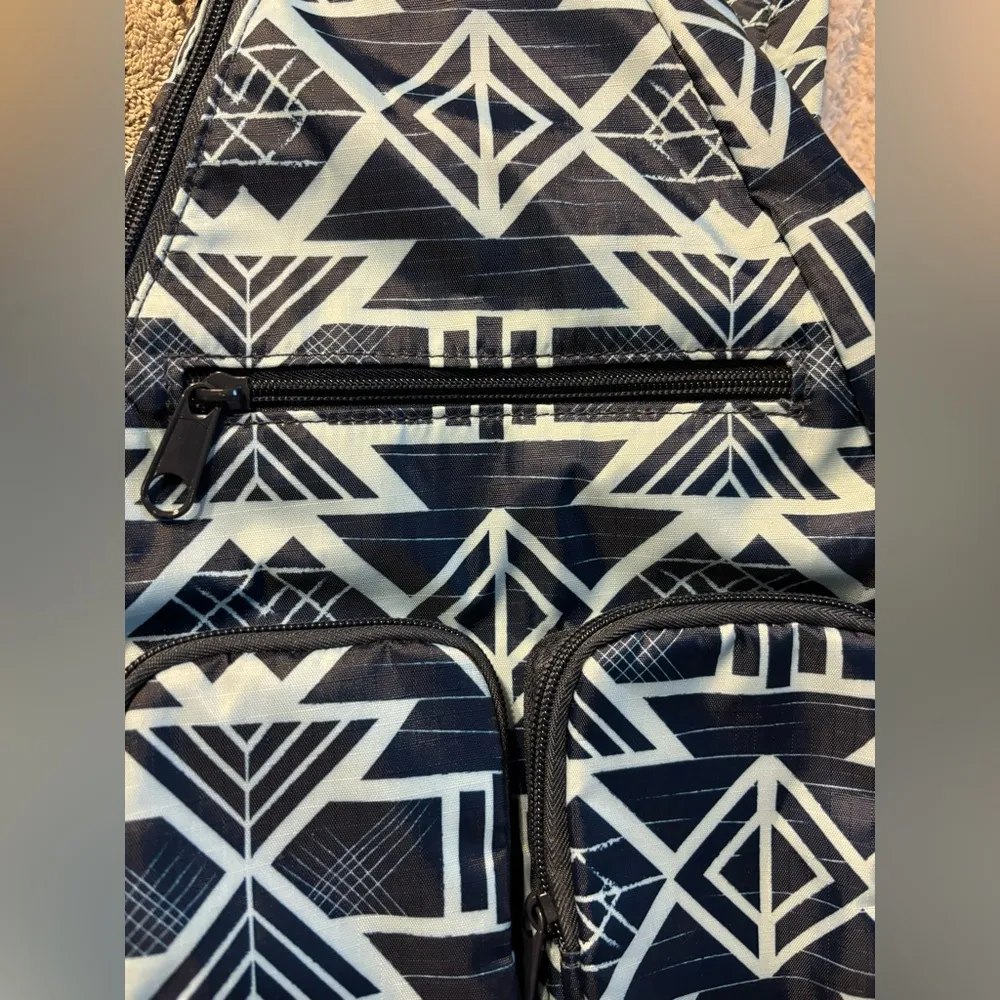 Geometric Design Sling Bag - Image 5